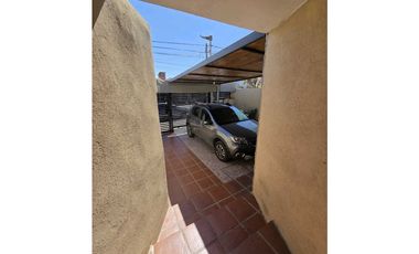 B° San Salvador! 3 dorm, amplia, toda PB!