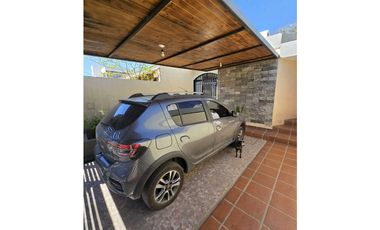 B° San Salvador! 3 dorm, amplia, toda PB!