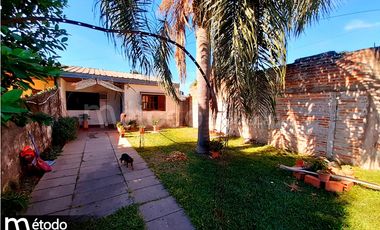 Casa en Venta - Corrientes Cap. - 2 Dorm. - B° Profesionales