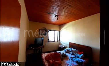 Casa en Venta - Corrientes Cap. - 2 Dorm. - B° Profesionales