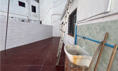 Departamento a metros de Av. Rocca en venta