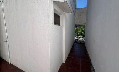 Departamento a metros de Av. Rocca en venta