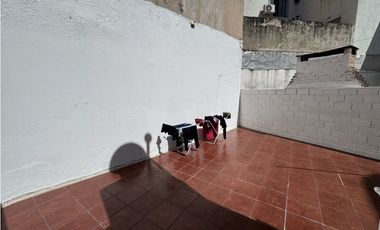 Departamento a metros de Av. Rocca en venta