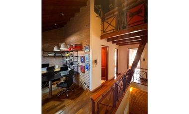 Casa multifamiliar centrica en venta