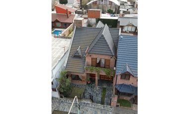 Casa multifamiliar centrica en venta
