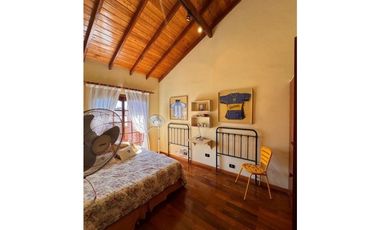 Casa multifamiliar centrica en venta