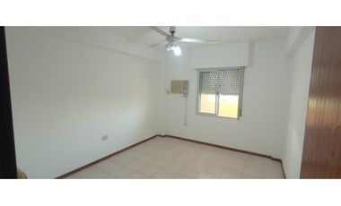 DEPARTAMENTO CON PISCINA Y PARRILLA