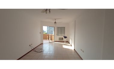 DEPARTAMENTO CON PISCINA Y PARRILLA