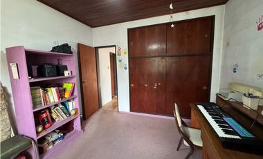 Casa sobre Avenida Ameghino en venta
