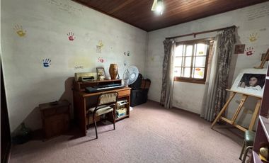 Casa sobre Avenida Ameghino en venta