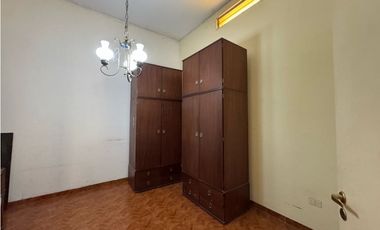 Casa a Metros de Av. Mitre en venta