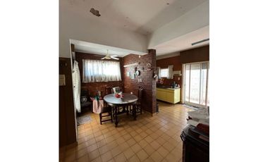Casa en venta en pleno centro y cerca de zonas deportivas