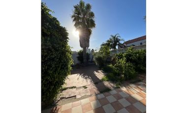 Casa en venta en pleno centro y cerca de zonas deportivas
