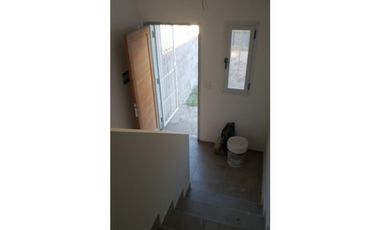 SALDAN - 3 UNIDADES 2 DORM 2 B - PATIO - EXCELENTE