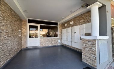 Departamento a metros de Av. Varela en venta