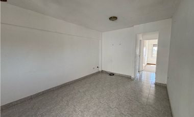 Departamento a metros de Av. Varela en venta
