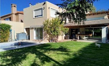 CLUB DE CAMPO MENDOZA