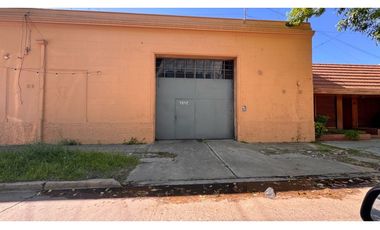 Depósito céntrico en Luján