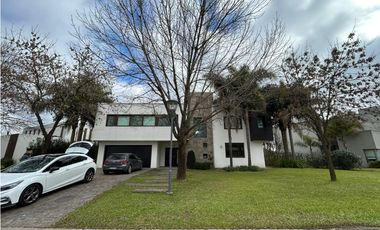 EXCELENTE PROPIEDAD EN TERRAVISTA!!!!