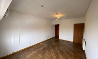 Departamento con cochera