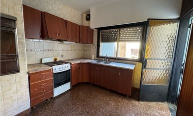 Casa en venta a metros de Av. Mitre
