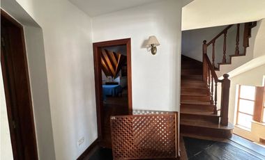 Casa en venta con excelente ubicacion