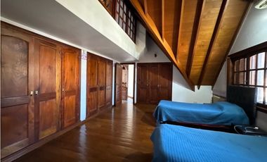 Casa en venta con excelente ubicacion
