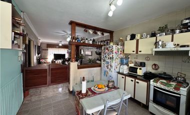 Casa zona residencial a la venta