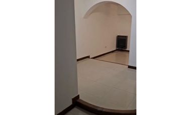 Departamento a metros de plaza Italia en venta