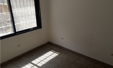 Casa de 2 dormitorios cercano a Dinosaurio Mall de Ruta 20