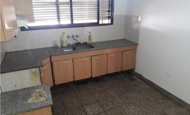 Casa de 2 dormitorios cercano a Dinosaurio Mall de Ruta 20