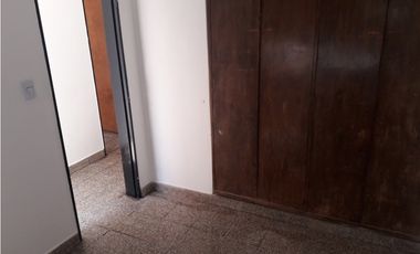 Casa de 2 dormitorios cercano a Dinosaurio Mall de Ruta 20