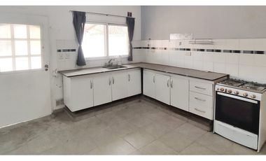 VENTA: Casa Quinta 2 Dormitorios en Santa Rosa
