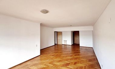 VENTA: Departamento de 3 dorm. en ubicación privilegiada en Santa Rosa