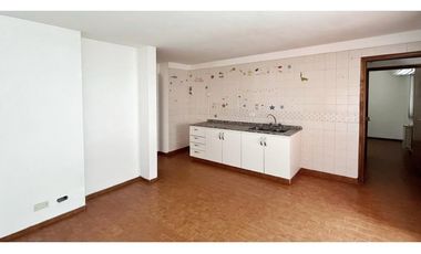 VENTA: Departamento de 3 dorm. en ubicación privilegiada en Santa Rosa