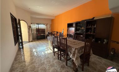 Casa en Venta - 6 Amb - Garage - Jardin - Terraza