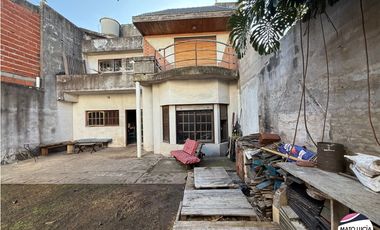 Casa en Venta - 6 Amb - Garage - Jardin - Terraza