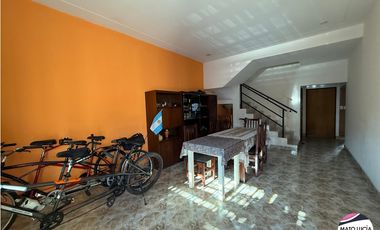 Casa en Venta - 6 Amb - Garage - Jardin - Terraza