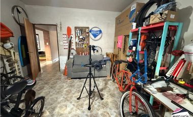 Casa en Venta - 6 Amb - Garage - Jardin - Terraza