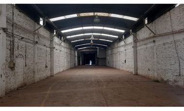 Galpon de 600 m2 con puente de grua