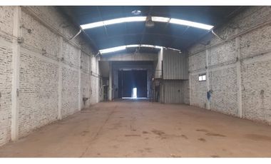 Galpon de 600 m2 con puente de grua