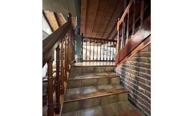 EXCELENTE PROPIEDAD EN CASTELAR NORTE!!!!