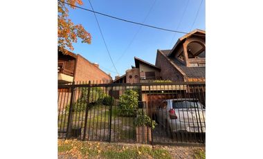 EXCELENTE PROPIEDAD EN CASTELAR NORTE!!!!