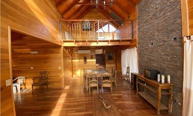 Cabaña en venta en Barrio Yacht Club Guazu