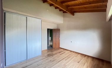 Cabaña en venta en Barrio Yacht Club Guazu