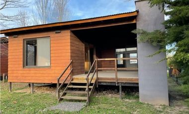 Cabaña en venta en Barrio Yacht Club Guazu