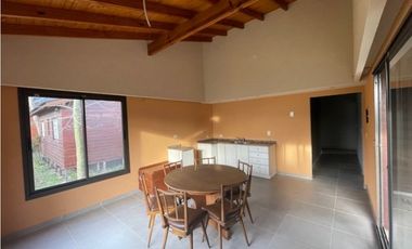 Cabaña en venta en Barrio Yacht Club Guazu