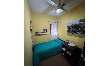 Chalet en esquina a la venta