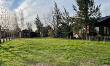 Lote en venta en Barrio Yacht Club Guazu