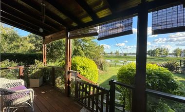 Cabaña a la venta en Barrio Yacht Club Guazu